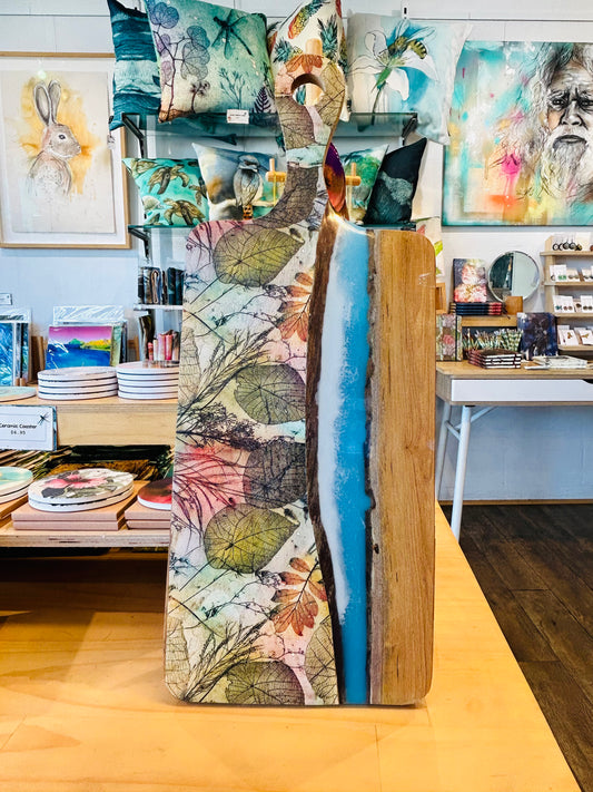 Wood and Resin Serving Board - Leaf Essence