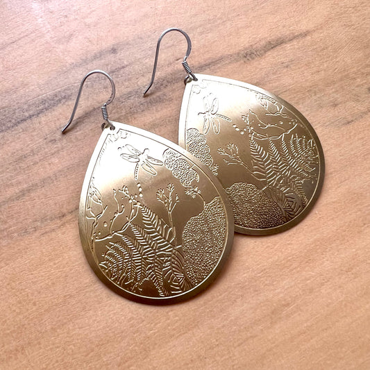 Etched Brass Metal Earrings - Medium Dragonfly