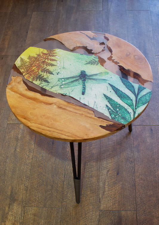 Round Teak Wood and Resin Coffee Table (Byfield Dragonfly)