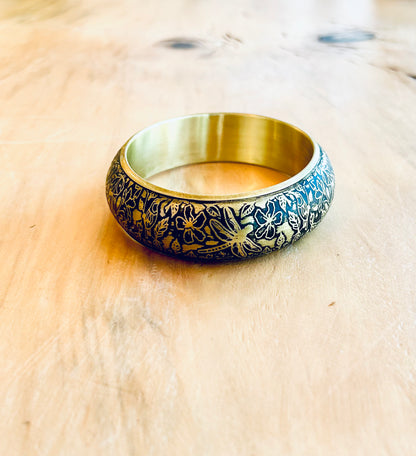 Etched Dragonfly Bangle